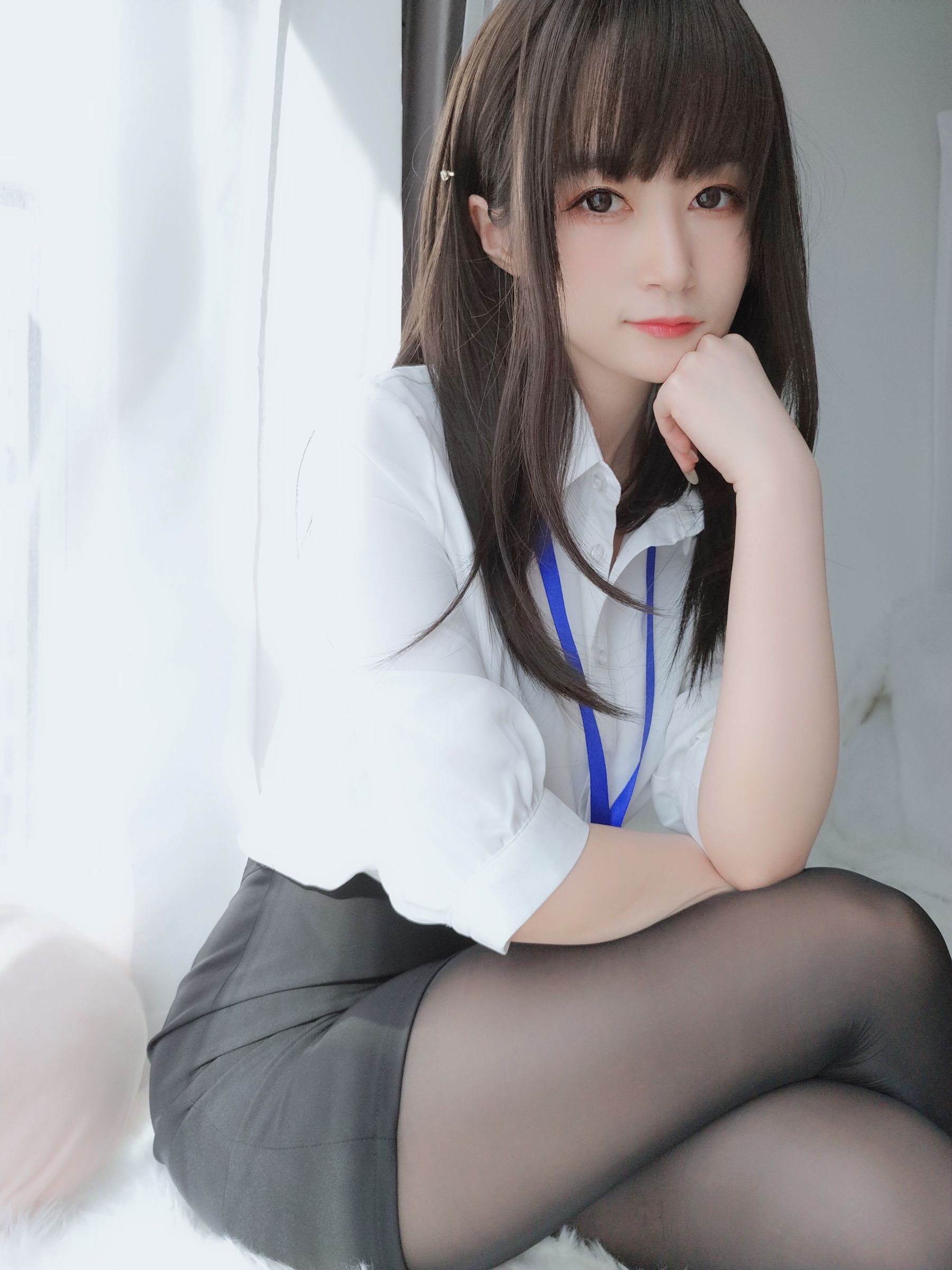 Coser小姐姐白银81–制服写真插图
